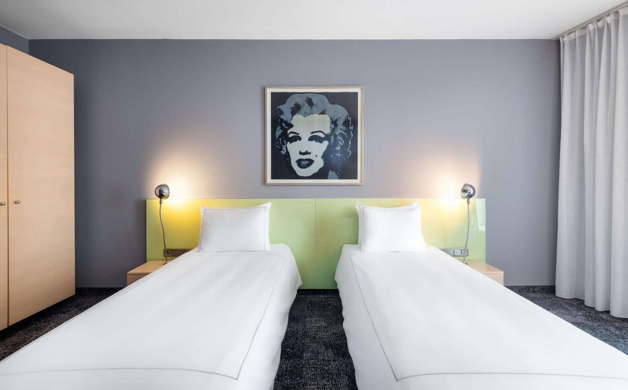 Отель Park Plaza Берлин Экстерьер фото